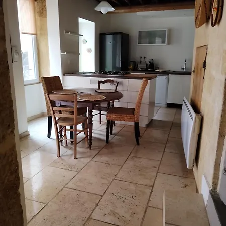 Maison A Deux Pas De La Riviere Apartment Remoulins